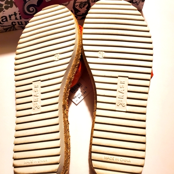 Shoes - Picture 3 of 3